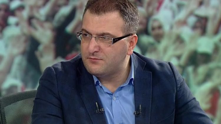 Cem Küçük'e bir darbe daha! Cem Küçük'e bir darbe daha!