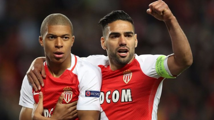 Monaco Dortmund'u evine gönderdi Monaco Dortmund'u evine gönderdi