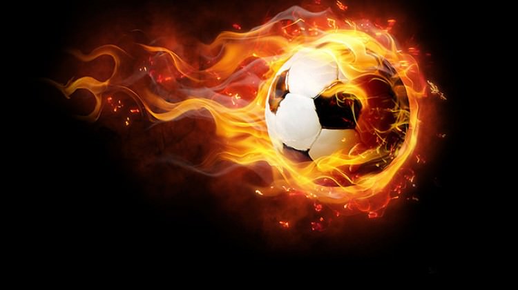 Süper Lig'de kritik iki maçın sonucu Süper Lig'de kritik iki maçın sonucu