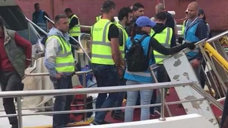 Yunanistan 80 mültecyi iade etti Yunanistan 80 mültecyi iade etti