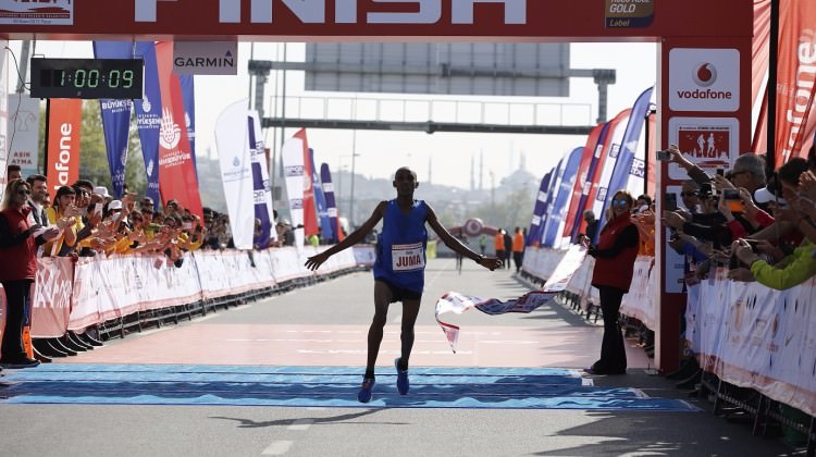 Vodafone İstanbul Yarı Maratonu sona erdi Vodafone İstanbul Yarı Maratonu sona erdi