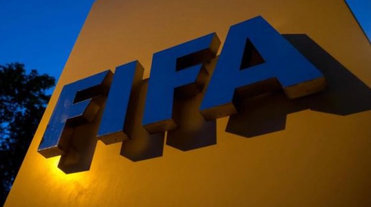 FIFA'dan Türk kulübüne kötü haber! FIFA'dan Türk kulübüne kötü haber!