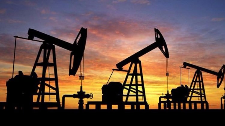 Brent petrol 51 dolarda tutunmaya çalışıyor Brent petrol 51 dolarda tutunmaya çalışıyor
