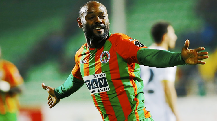 Vagner Love'dan 30 gol sözü! Vagner Love'dan 30 gol sözü!