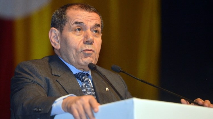 G.Saray'da büyük gün! Beklenen imza atıldı! G.Saray'da büyük gün! Beklenen imza atıldı!