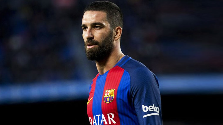 Arda Turan'ın yeni adresi! Menajeri el sıkıştı... Arda Turan'ın yeni adresi! Menajeri el sıkıştı...