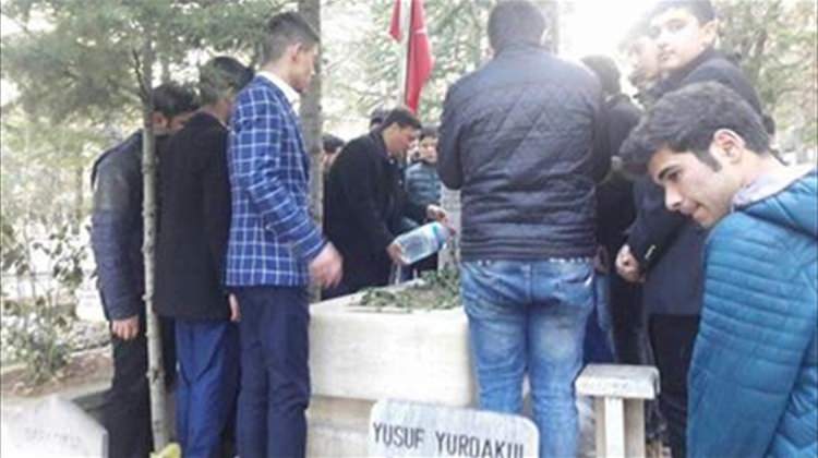 Kızılcahamam Ülkü Ocaklarından anlamı ziyaret Kızılcahamam Ülkü Ocaklarından anlamı ziyaret