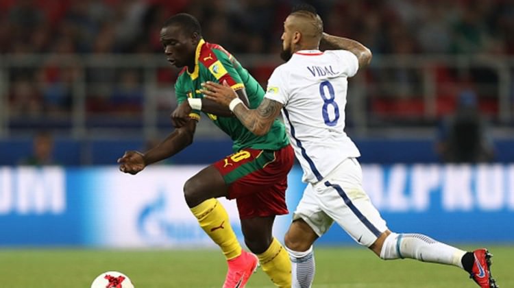 Şili, Aboubakar'lı Kamerun'u devirdi Şili, Aboubakar'lı Kamerun'u devirdi
