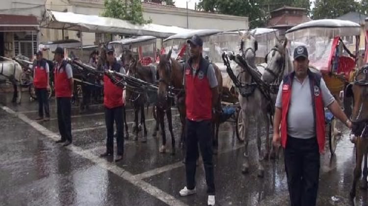 Adalar faytoncularına tek tip kıyafet Adalar faytoncularına tek tip kıyafet