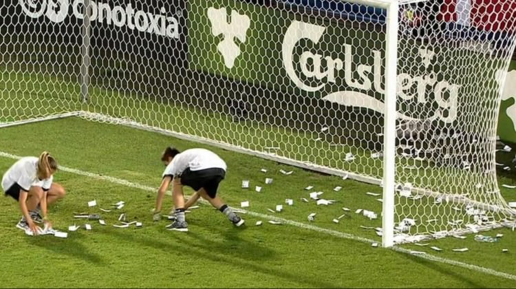 Genç futbolcuya dolar şoku! Genç futbolcuya dolar şoku!