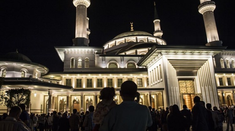 Sol adlı site seladan rahatsız oldu Sol adlı site seladan rahatsız oldu