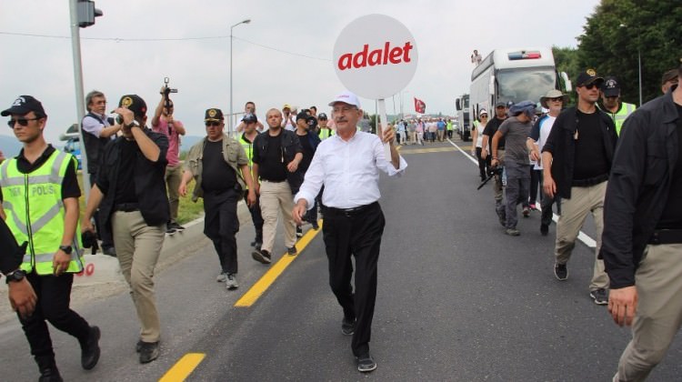 Şimdi de 12 maddelik genelge hazırladı