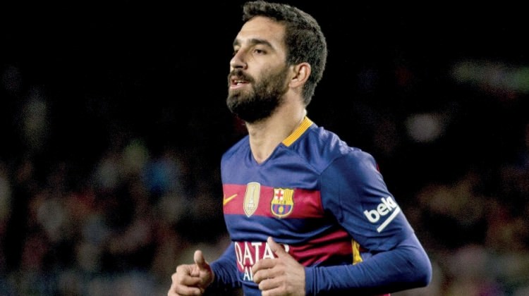 Arda Turan'dan siyah-beyaz paylaşım Arda Turan'dan siyah-beyaz paylaşım