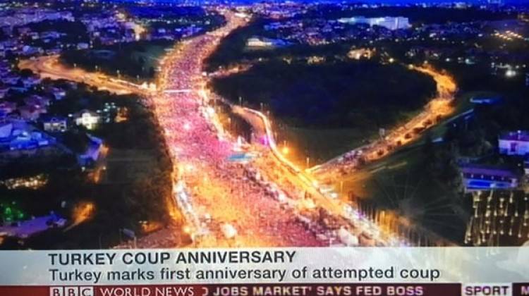 Türkiye dünyada manşetlere oturdu Türkiye dünyada manşetlere oturdu