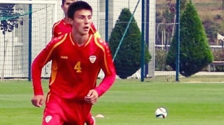 F.Bahçe, Fatih Terim'in gözdesini bitiriyor F.Bahçe, Fatih Terim'in gözdesini bitiriyor