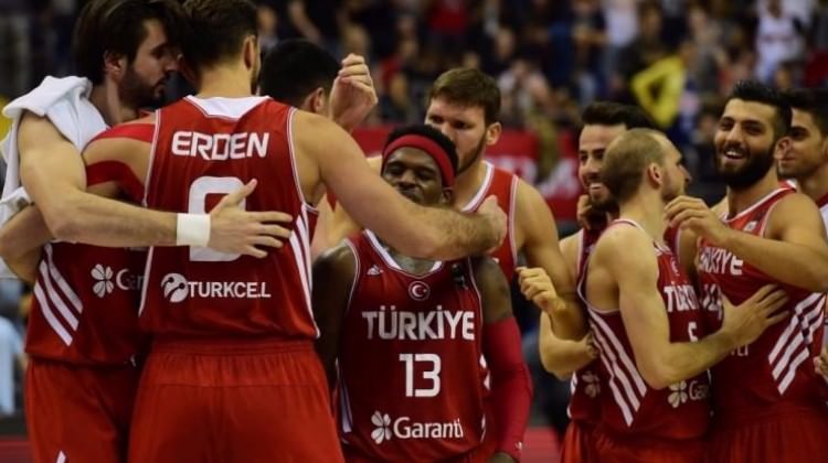 12 Dev Adam, İtalya yolcusu 12 Dev Adam, İtalya yolcusu