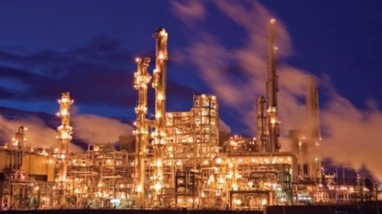 İran, petrol araştırmalarını Ruslara devrediyor İran, petrol araştırmalarını Ruslara devrediyor