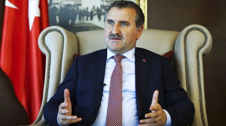 Bakan Bak'tan yeni sezon mesajı Bakan Bak'tan yeni sezon mesajı