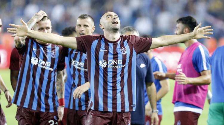 Burak'tan muhteşem dönüş! Burak'tan muhteşem dönüş!