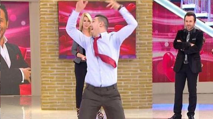 Evlilik programında katılmıştı... Kapkaçtan yakalandı Evlilik programında katılmıştı... Kapkaçtan yakalandı