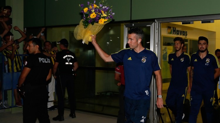 Fenerbahçe otobüsüne saldırı Fenerbahçe otobüsüne saldırı