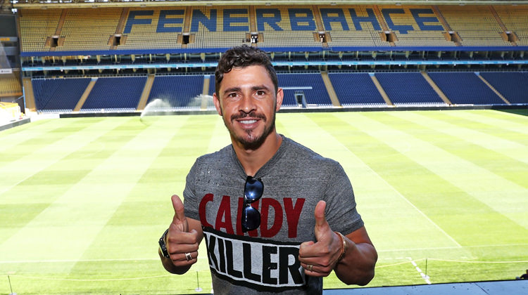 Fenerbahçe transferi resmen açıkladı! 4 yıllık... Fenerbahçe transferi resmen açıkladı! 4 yıllık...