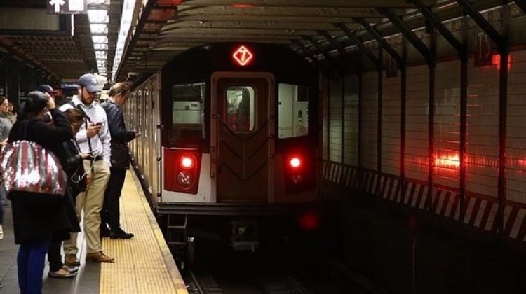 Metronun yenilenmesi için zenginlere vergi artışı Metronun yenilenmesi için zenginlere vergi artışı