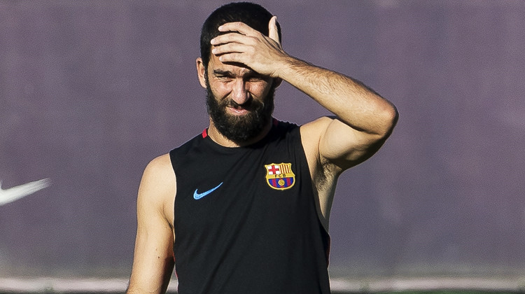 Barcelona'dan şaşırtan Arda Turan kararı! Barcelona'dan şaşırtan Arda Turan kararı!