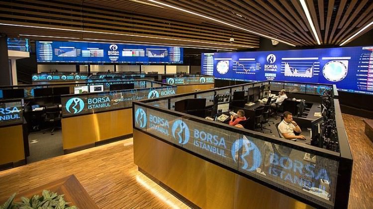 Borsa tatile hafif düşüşle girdi Borsa tatile hafif düşüşle girdi