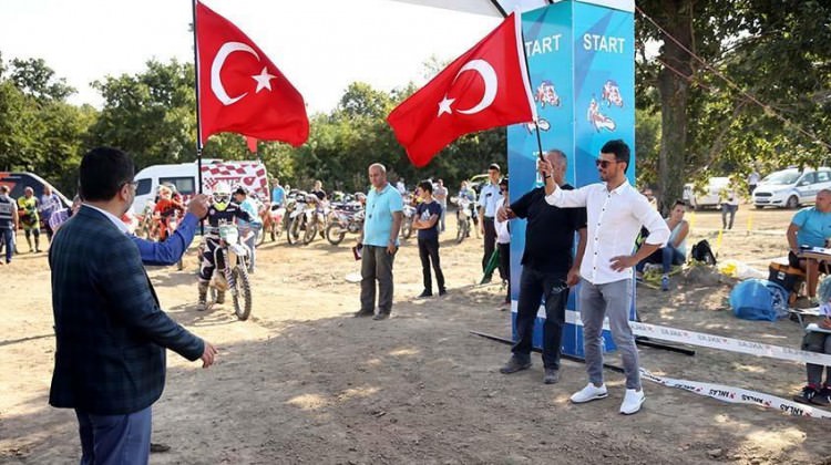 Baja Rallisi'nde 2. etap tamamlandı Baja Rallisi'nde 2. etap tamamlandı