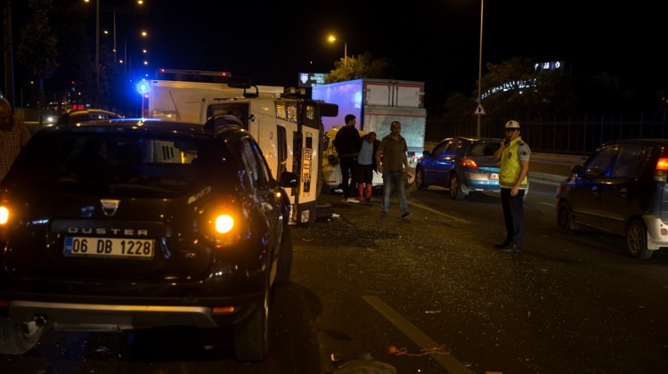 Başkentte trafik kazası: 2 yaralı Başkentte trafik kazası: 2 yaralı