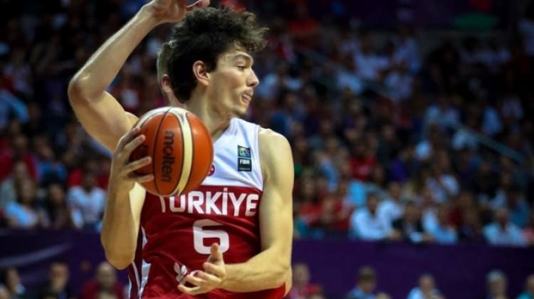 Cedi Osman patladı: Ayıp Cedi Osman patladı: Ayıp