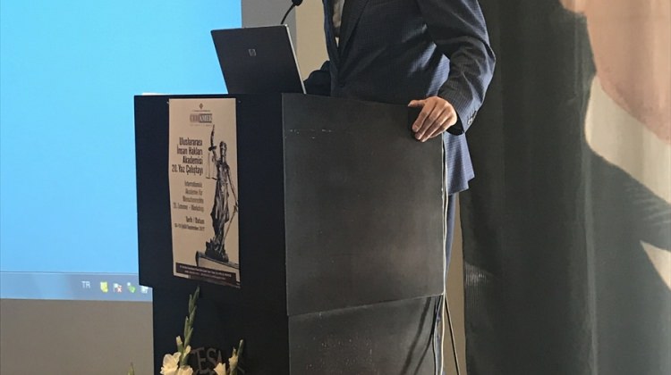 "Uluslararası İnsan Hakları Akademisi Yaz Çalıştayı" "Uluslararası İnsan Hakları Akademisi Yaz Çalıştayı"