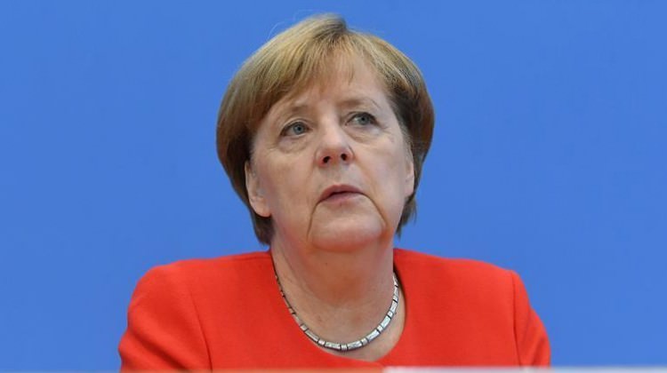 12 dev Merkel'i yolda bıraktı! Almanya'dan kaçış 12 dev Merkel'i yolda bıraktı! Almanya'dan kaçış