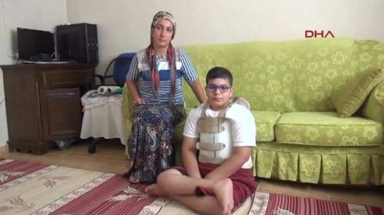 Skolyoz hastası Enes yardım bekliyor Skolyoz hastası Enes yardım bekliyor