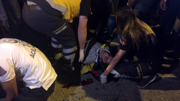 Düzce'de trafik kazası: 3 yaralı Düzce'de trafik kazası: 3 yaralı