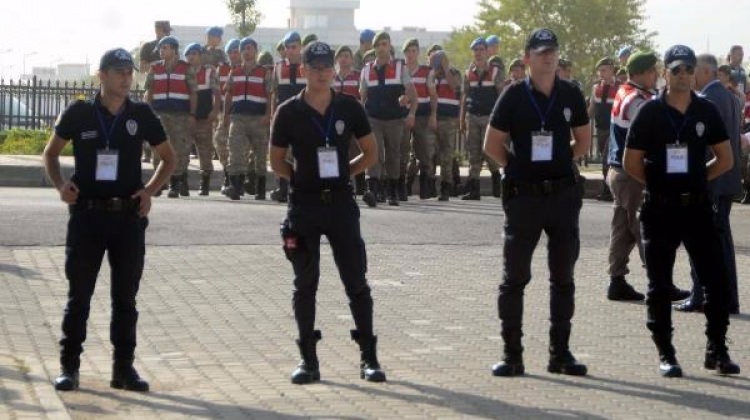 Darbeci yarbay: İlahi bir yardım önledi... Darbeci yarbay: İlahi bir yardım önledi...