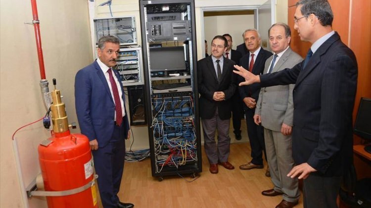 Vali Kaymak birim müdürlerini ziyaret etti Vali Kaymak birim müdürlerini ziyaret etti
