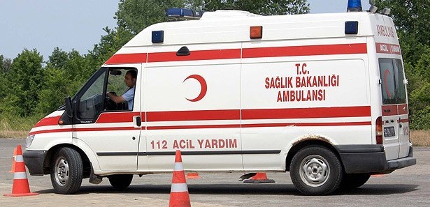 Kayseri'de trafik kazası: 1 ölü, 4 yaralı Kayseri'de trafik kazası: 1 ölü, 4 yaralı