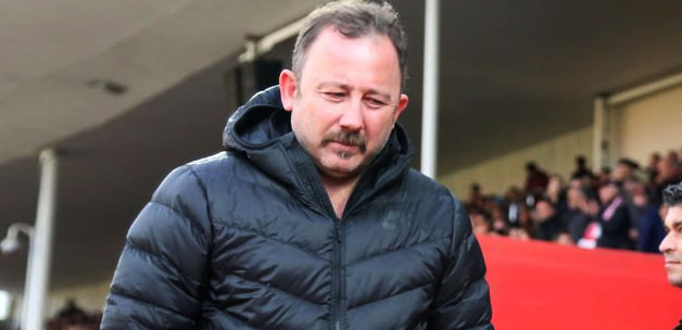 Sergen Yalçın'ı şoke eden imza!
