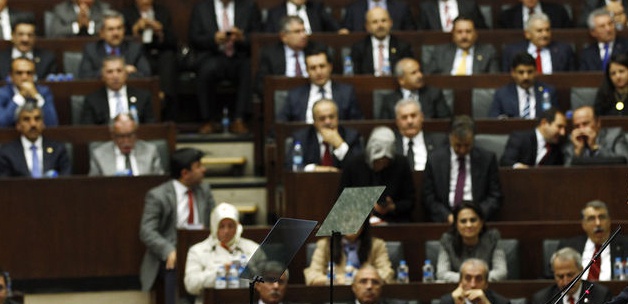 Ak Parti milletvekili istifa sinyalini verdi Ak Parti milletvekili istifa sinyalini verdi