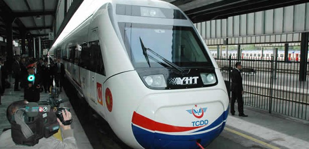 Ankara-İstanbul hızlı treni ne zaman bitiyor? Ankara-İstanbul hızlı treni ne zaman bitiyor?