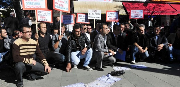 Antalya'da özel güvenlikçilerden eylem Antalya'da özel güvenlikçilerden eylem