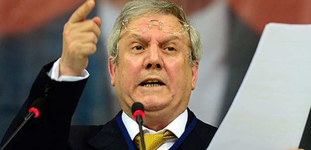 Aziz Yıldırım'ın başkanlığı düştü! Aziz Yıldırım'ın başkanlığı düştü!