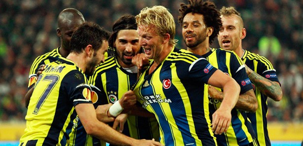 F.Bahçe'de 3 futbolcu ile yollar ayrılıyor F.Bahçe'de 3 futbolcu ile yollar ayrılıyor