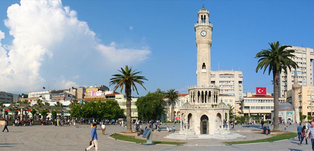 İzmir'de hangi ilden kaç kişi var? İzmir'de hangi ilden kaç kişi var?