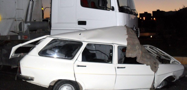 Kütahya Gediz'de trafik kazası: 1 ölü Kütahya Gediz'de trafik kazası: 1 ölü
