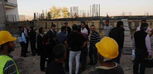 nevsehirde_insaat_coktu_3_yarali_1445355623_4559.jpg