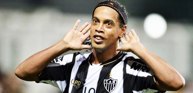 Ronaldinho daha az paraya Beşiktaş'a Ronaldinho daha az paraya Beşiktaş'a