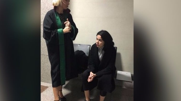 Asena Atalay ilk kez adliyede görüntülendi Asena Atalay ilk kez adliyede görüntülendi